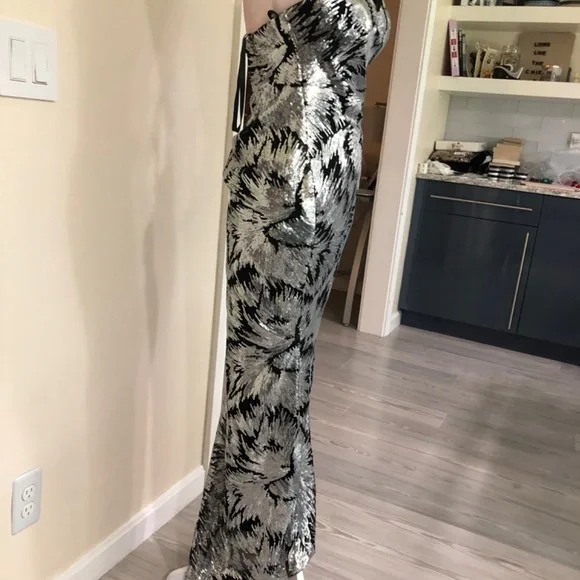 Strapless sequins - Picture 5 of 8